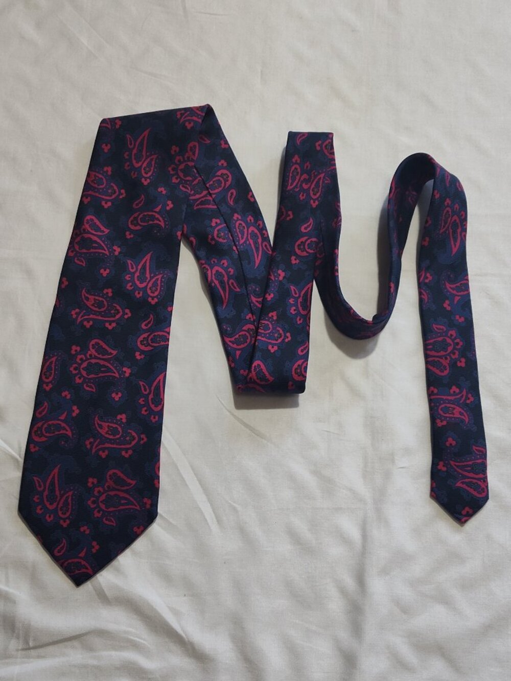 Vintage Etro Milano Paisley Jacquard Silk Tie Navy Blue Fuchsia Pink Italy